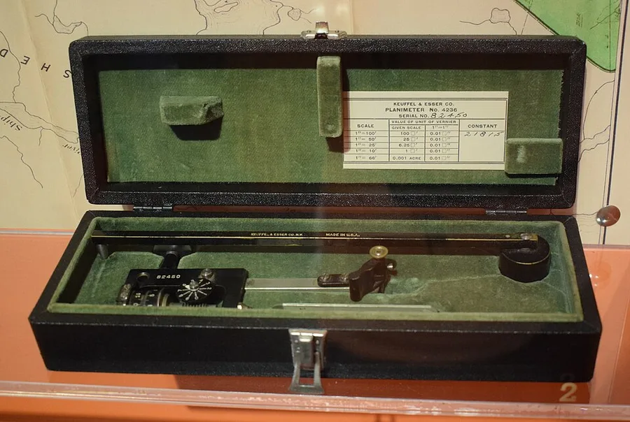 Planimeter — reference photo